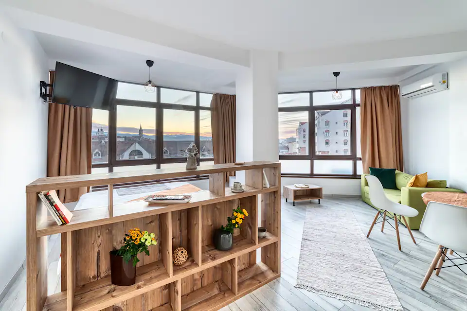 FLH - Cloud 301 Premium, Studio with AC, Smart TV, Panoramic view of old town